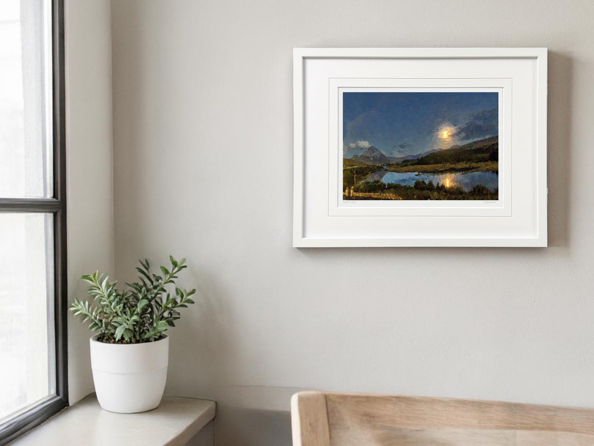 Moonlight Gweedore II - Small Framed White