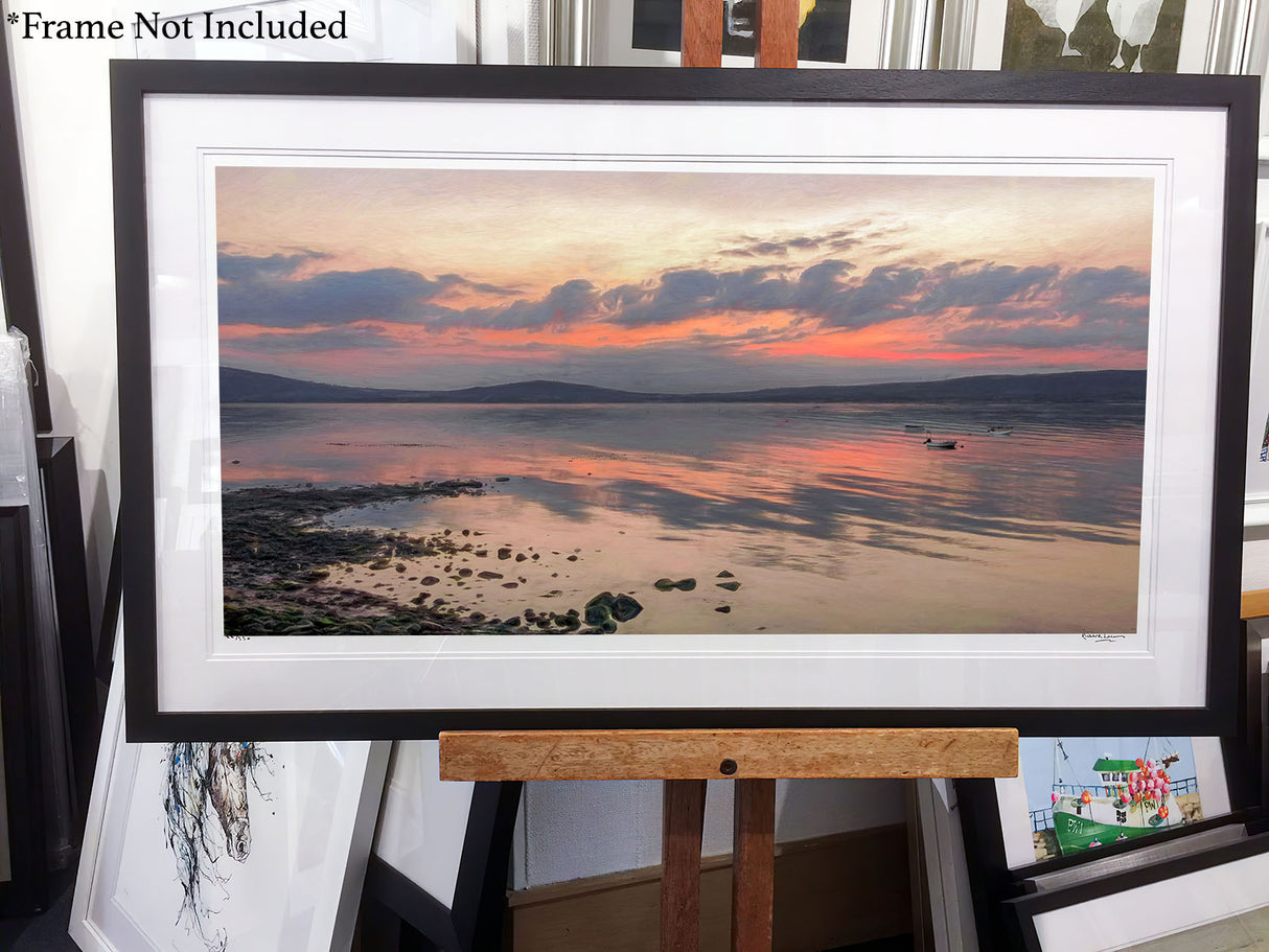 Red Sky at Night, Holywood