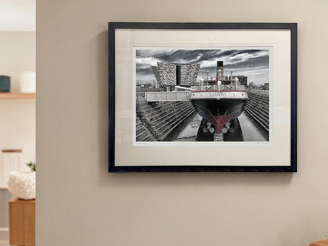SS Nomadic, Belfast - XL Framed Black