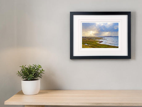 Towards Gola - Small Framed Black